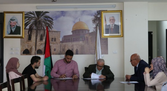 المجلس الأعلى للإبداع والتميز يوقع اتفاقية احتضان لمشروع تحسين كفاءة ضغط أنظمة الطاقة الشمسية