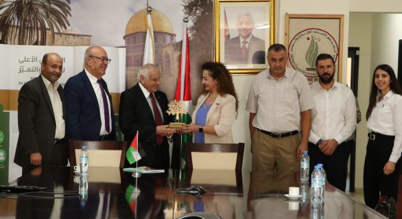 Injaz Palestine honors Eng. Adnan Samara